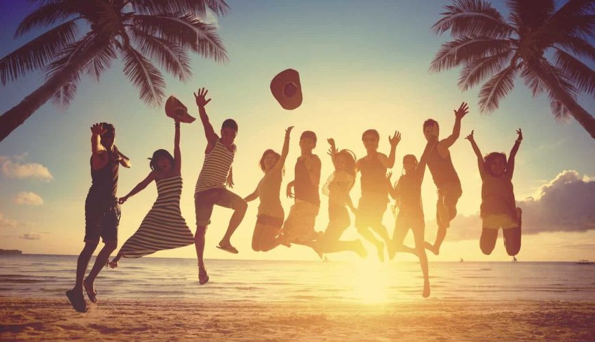 7 Budget-Friendly Tips for Traveling with Family on a Group Trip