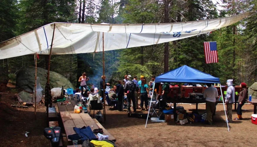 Planning the Perfect Camping Trip with Friends